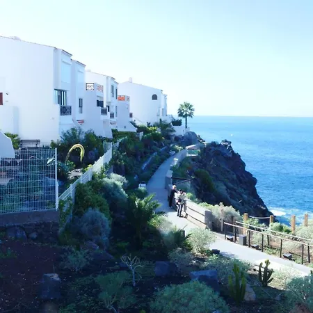 Tuerkiz Kanaan Puerto de Santiago (Tenerife)