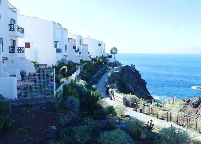 Tuerkiz Kanaan Puerto de Santiago (Tenerife)